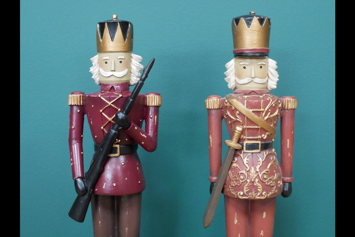 Set Of 2 Soldiers
