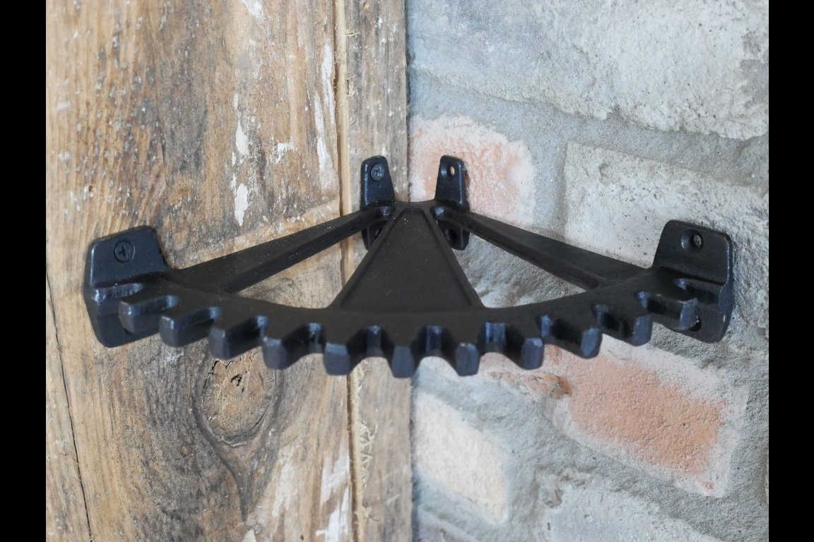Shelf Bracket