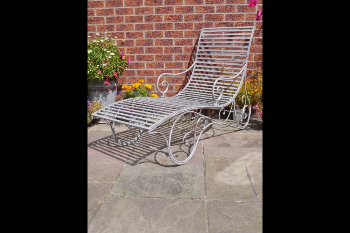 Antique Grey Lounger