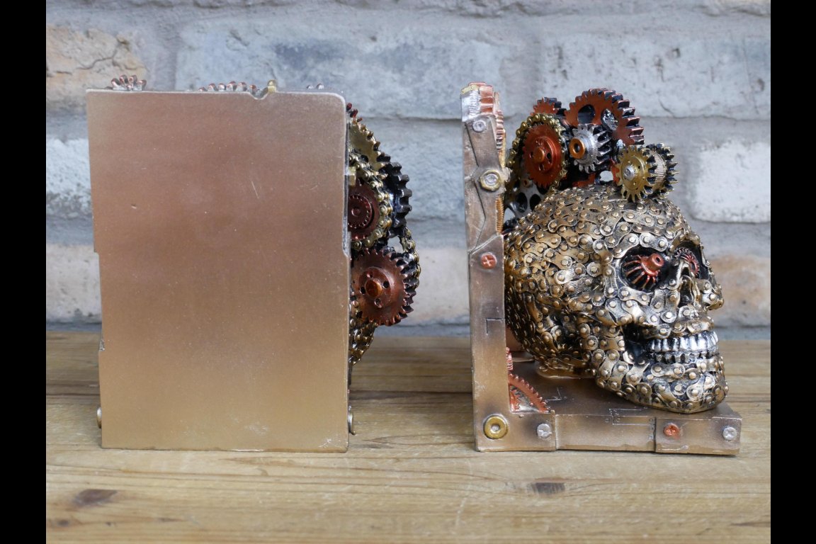 Steampunk Skull Bookends