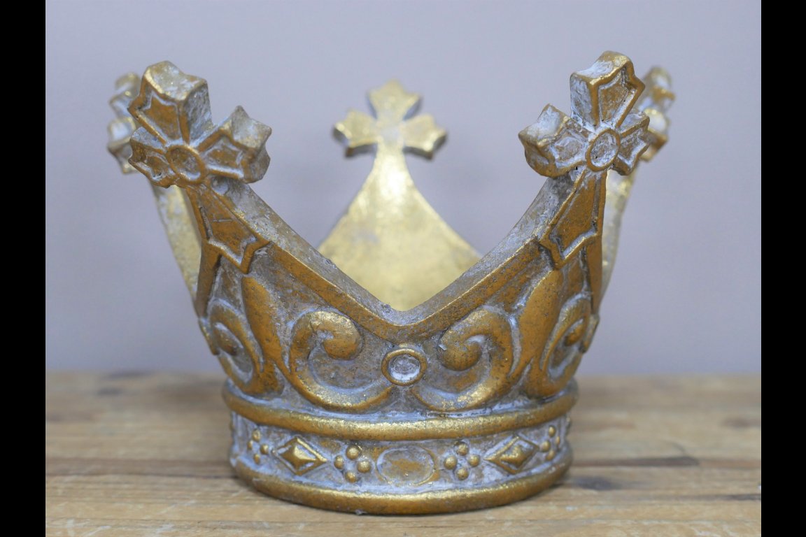 Crown Candle Holder