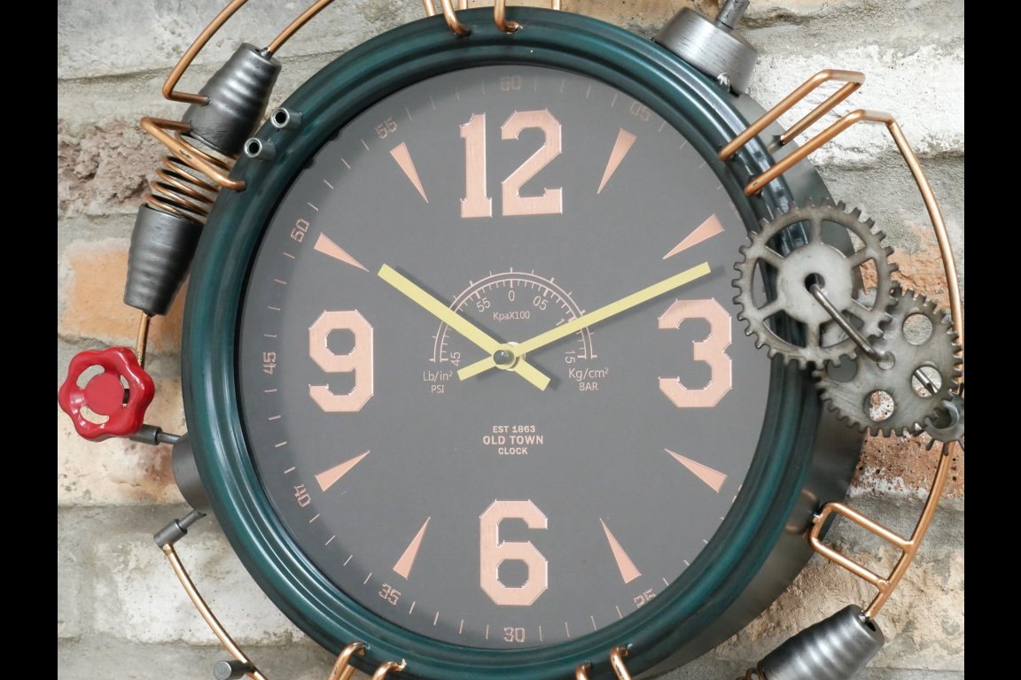 Engine Clock