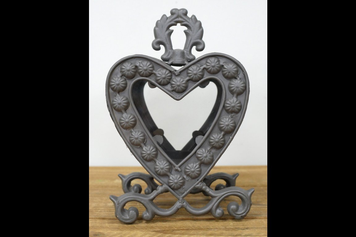 Small Heart Lantern - Grey