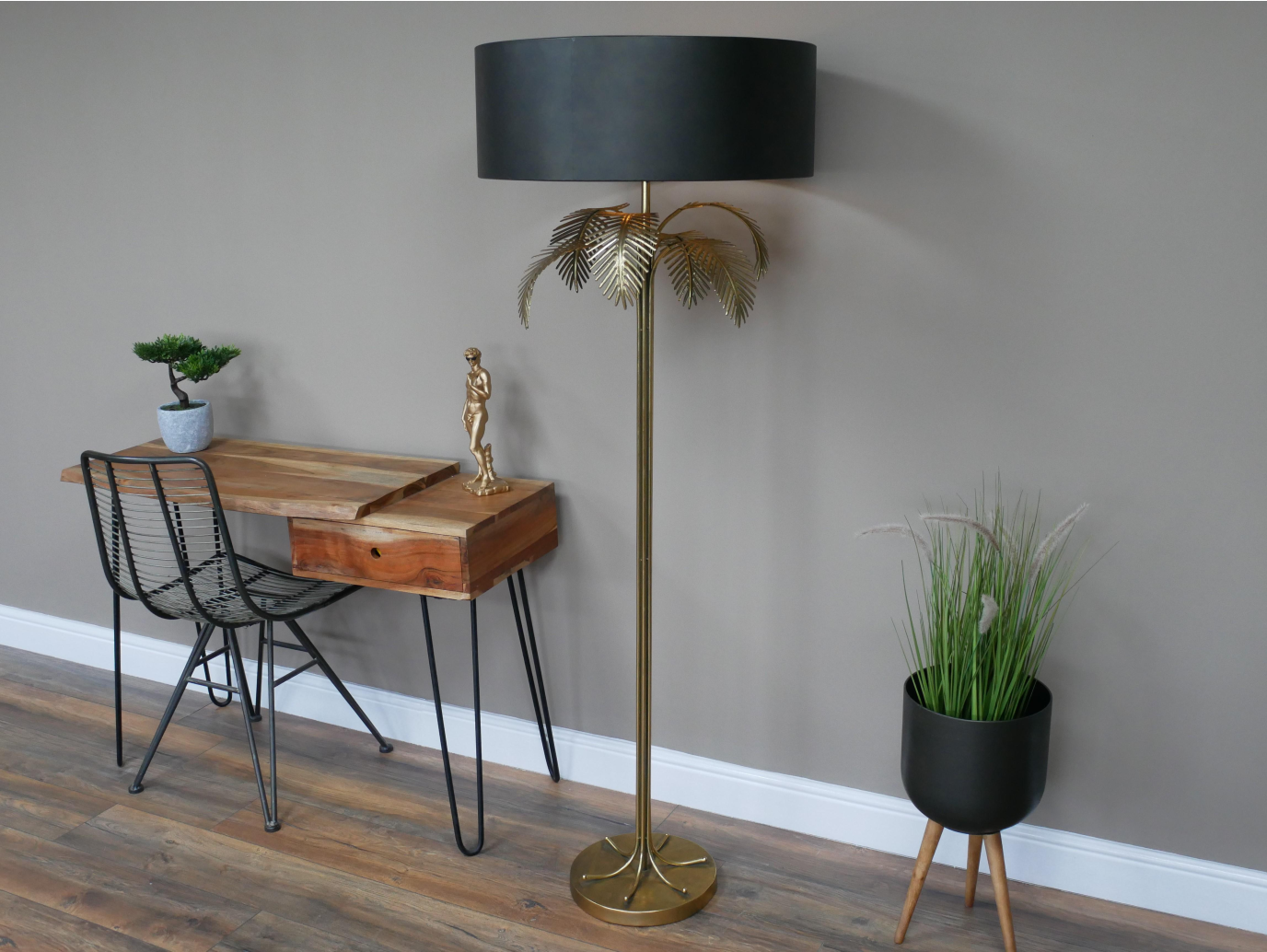 Large Palm Lamp