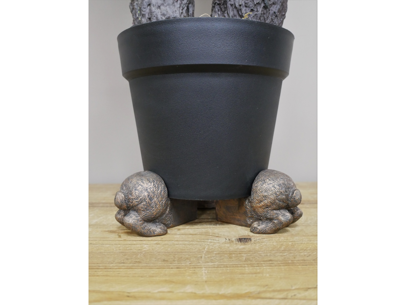 Set Of 3 Rabbit Pot Stands