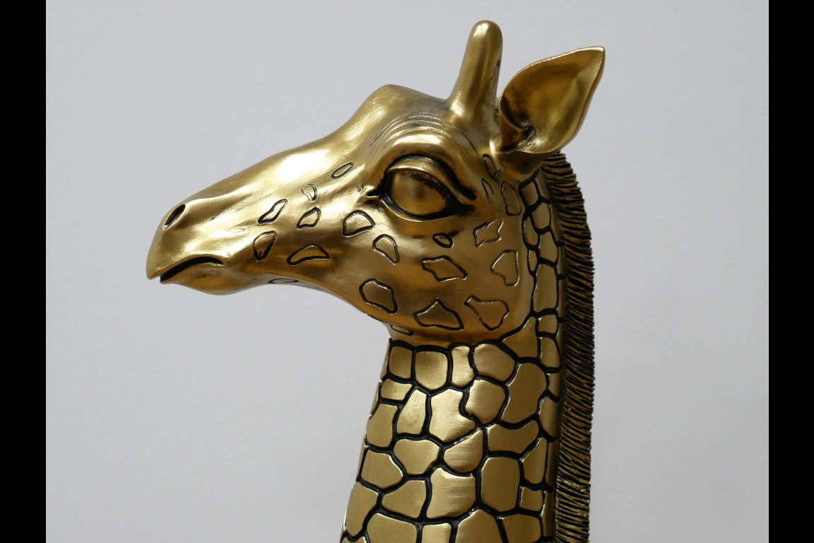 Giraffe Head (L)