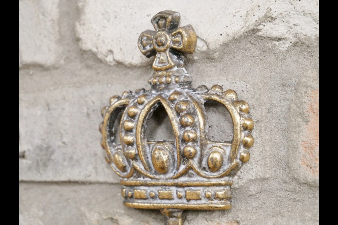 Crown Coat Hook