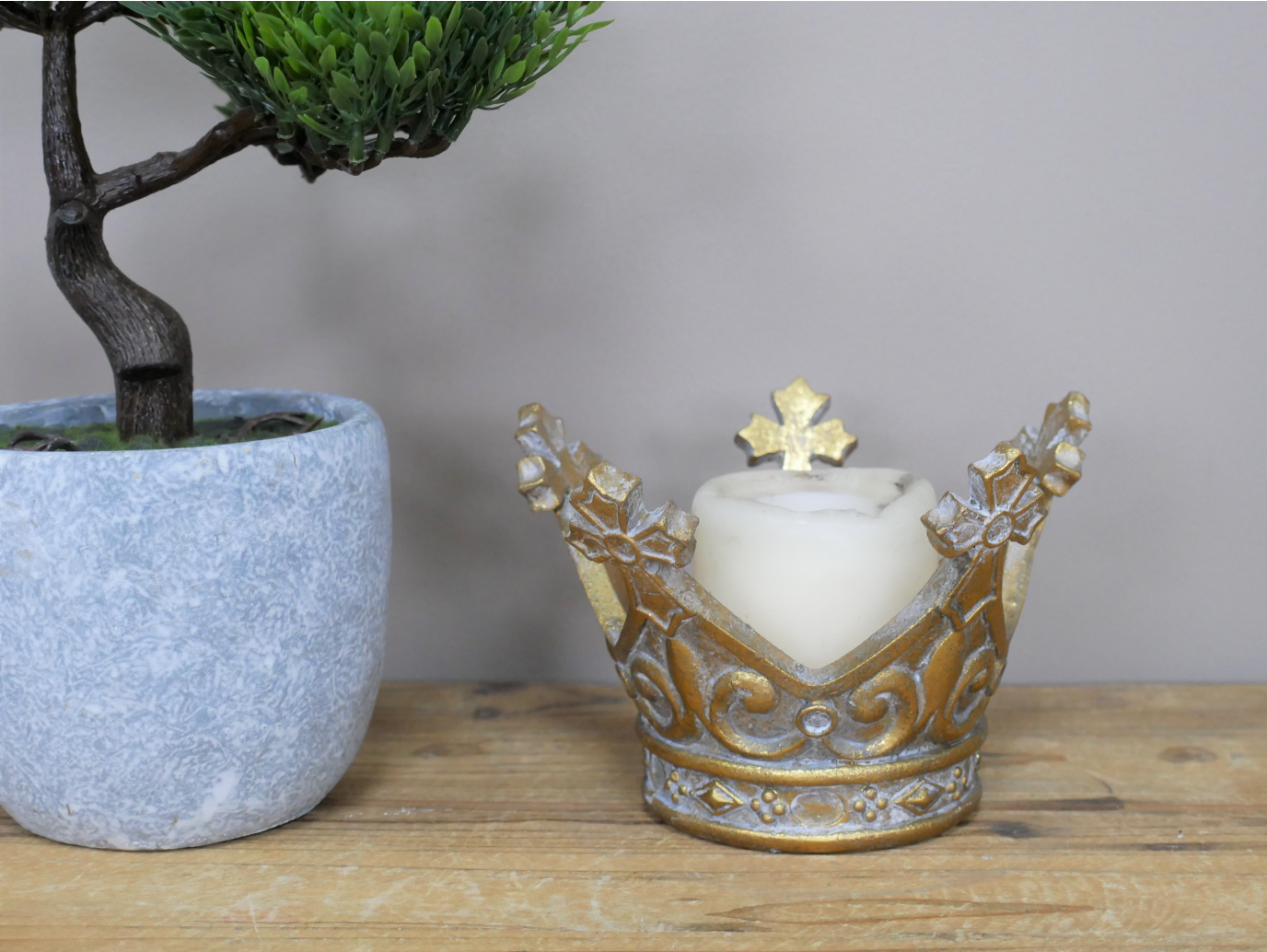 Crown Candle Holder