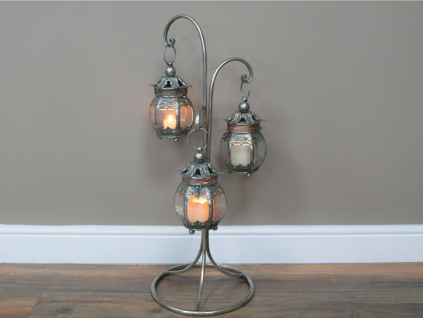 Lanterns On Stand