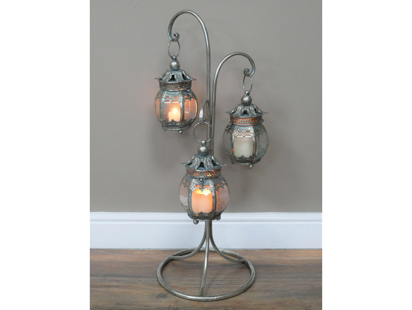 Lanterns On Stand