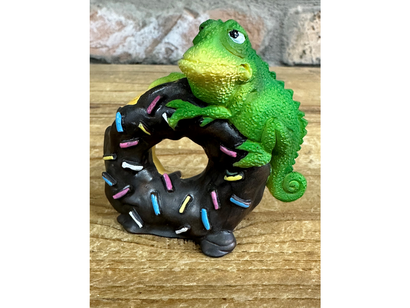 Lizard On A Doughnut