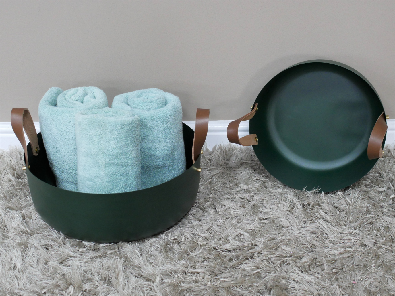 Set Of 2 Bowls / Planters