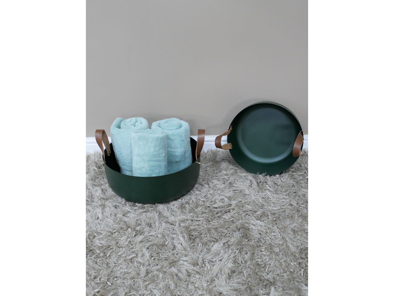 Set Of 2 Bowls / Planters