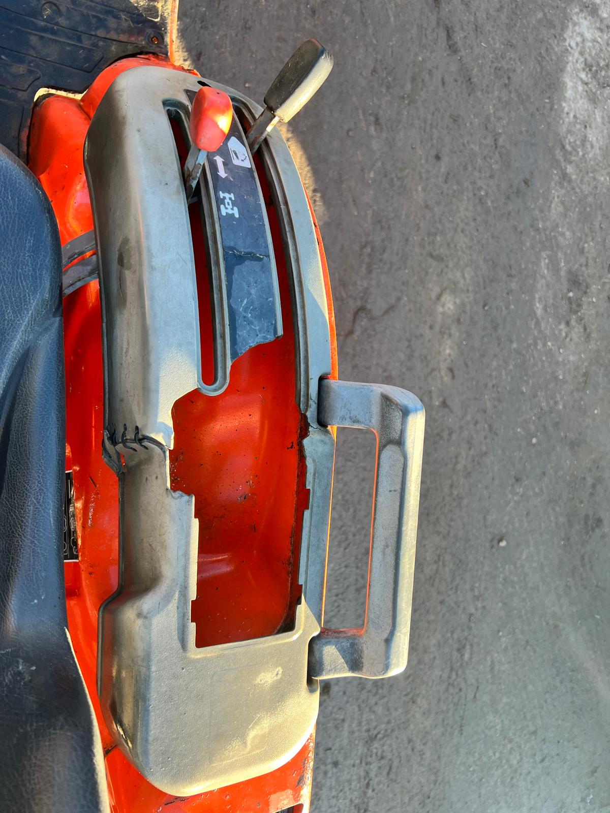 KUBOTA B1410 COMPACT TRACTOR