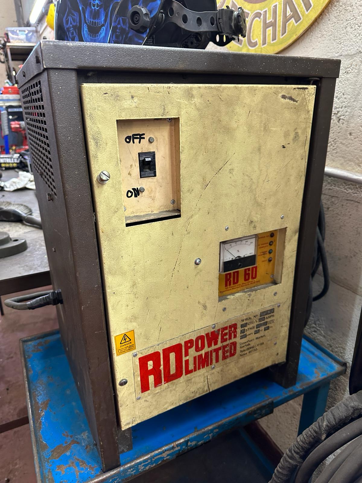 1996 Hyster E125XL 1.25 ton Forklift
