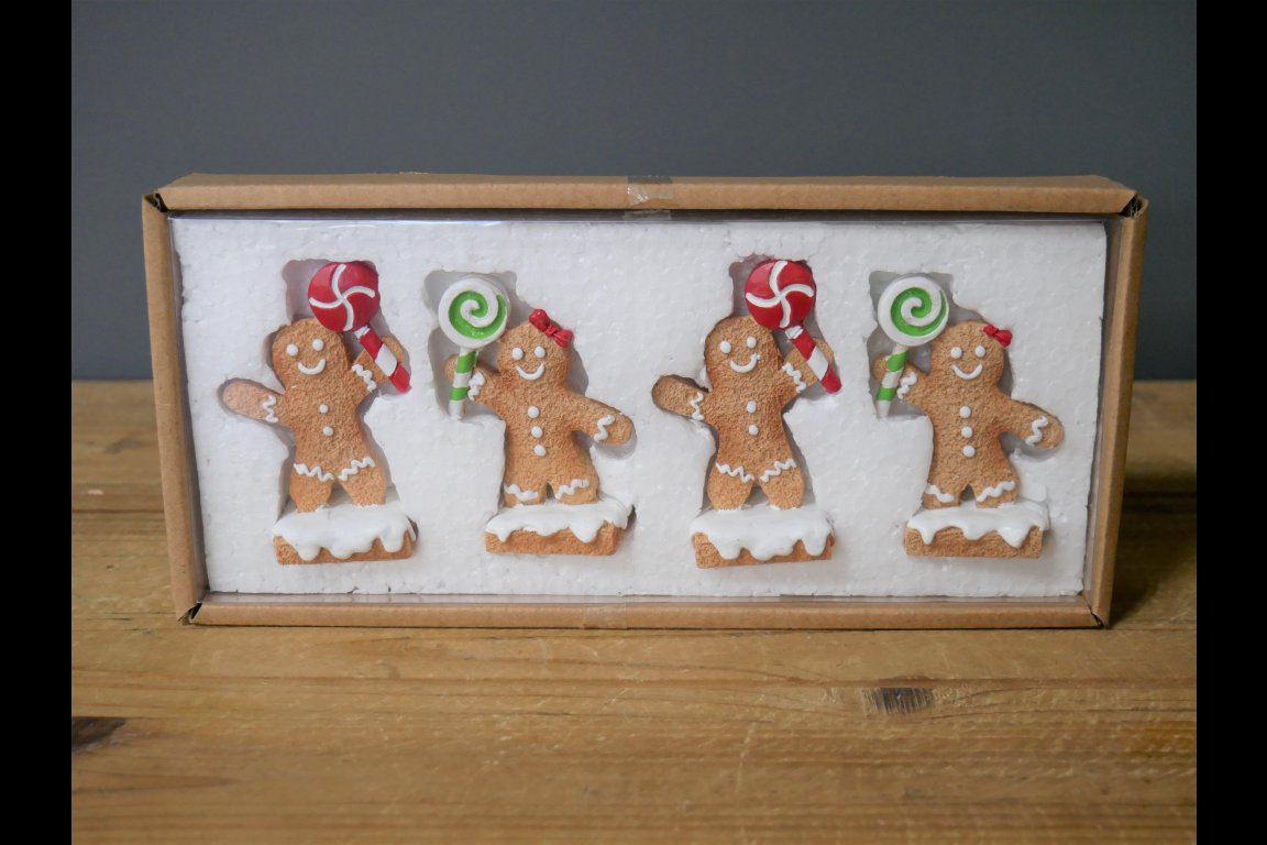 Gingerbread Man Name Card Holders