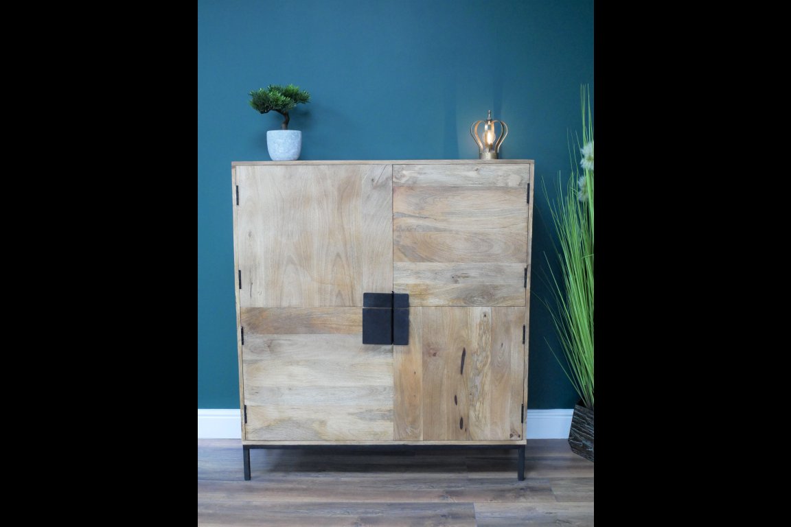 4 Door Cabinet