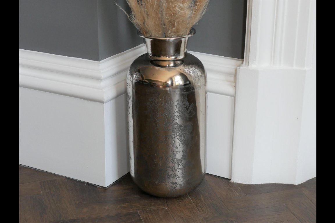 Aluminium Vase - Small (Silver)