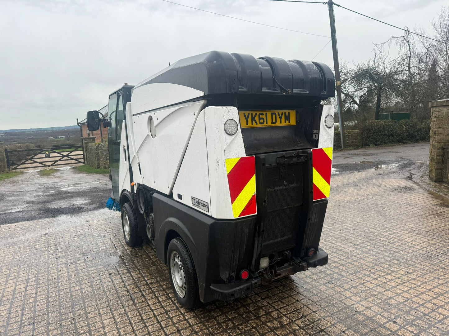 2012/61 JOHNSTON CN101 COMPACT ROAD SWEEPER