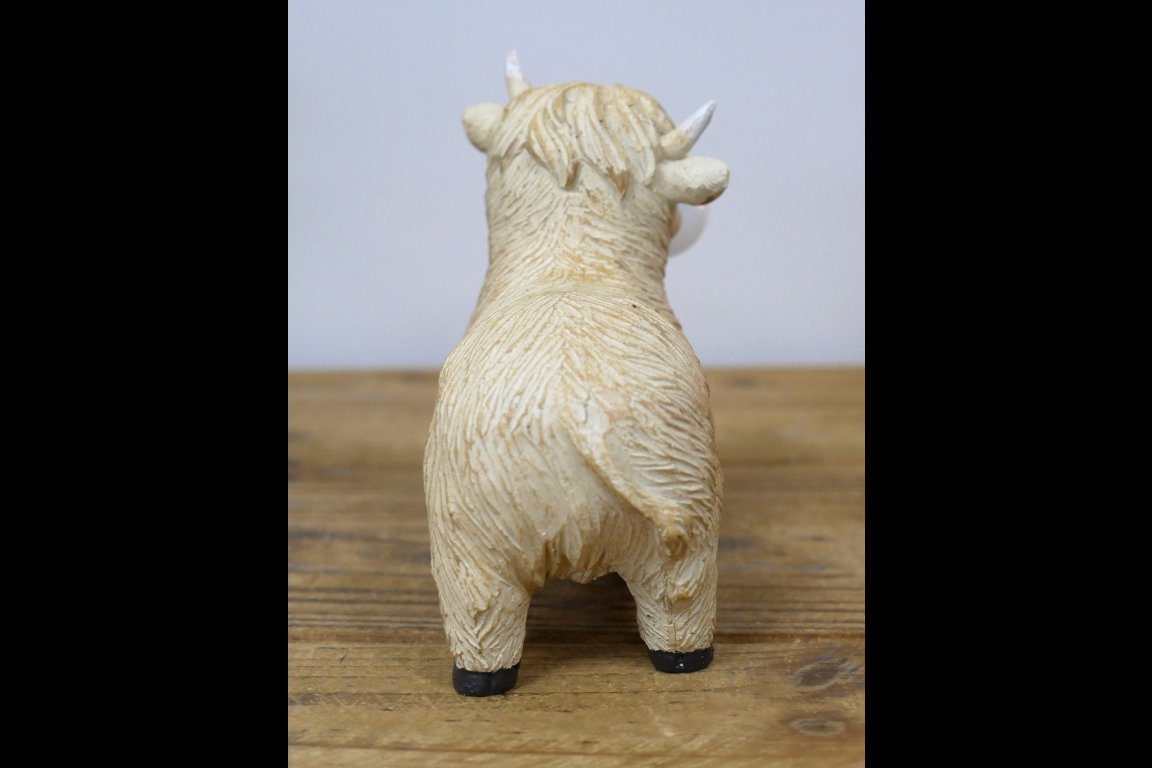 Cow Blowing Gum