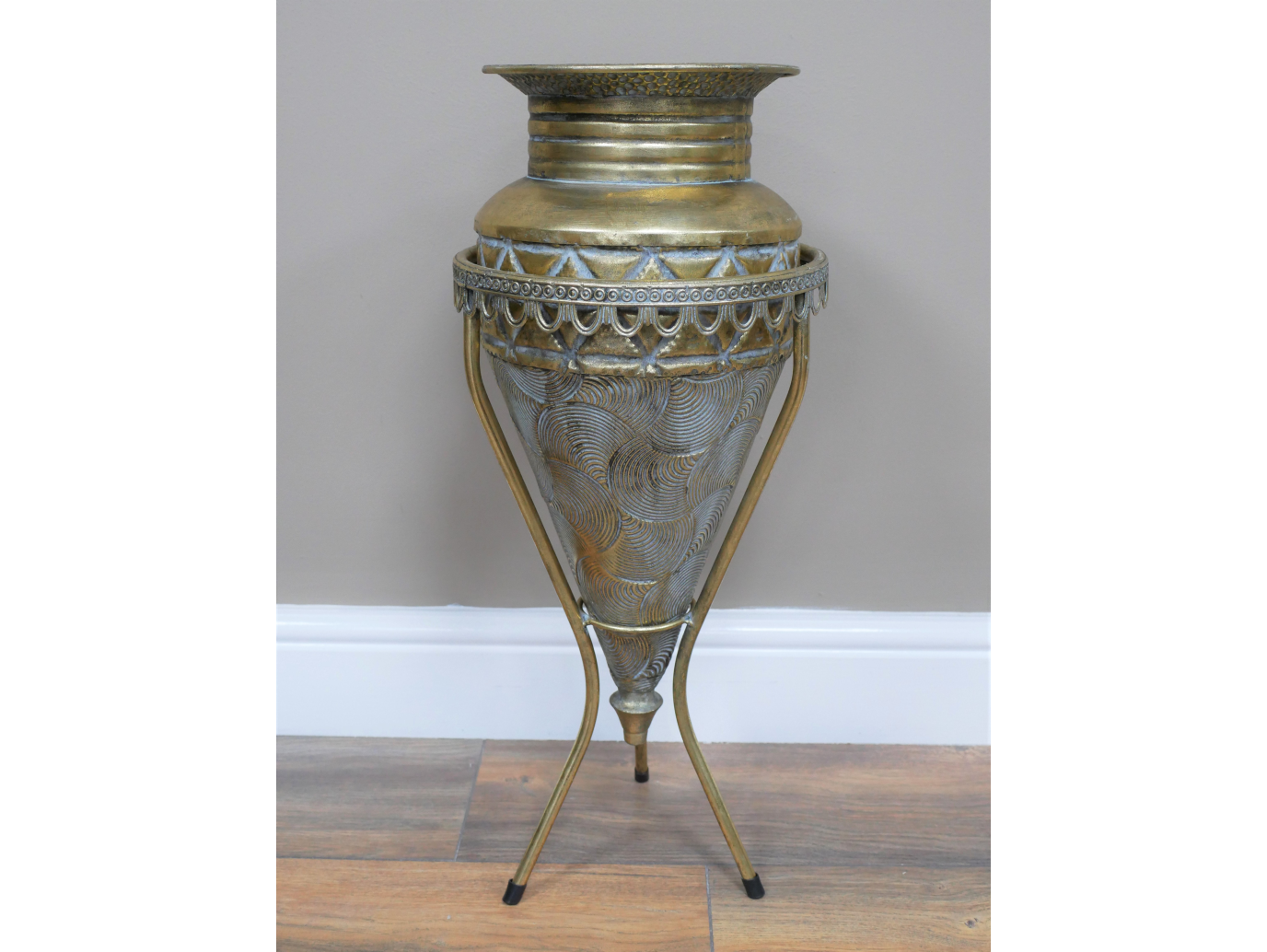 Vase With Stand