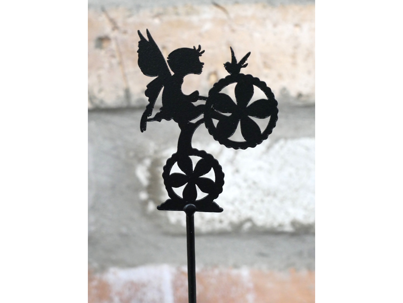 Set Of 4 Small Stakes
