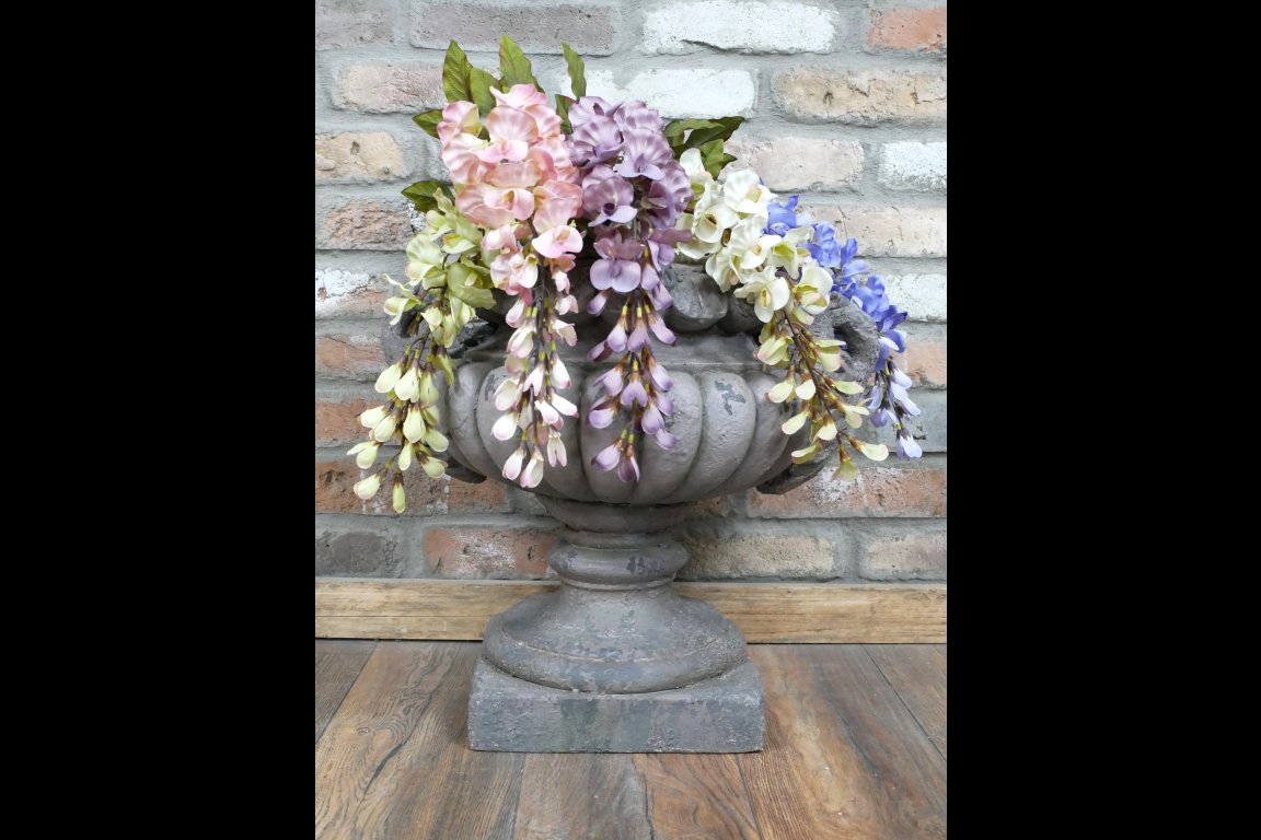 Urn