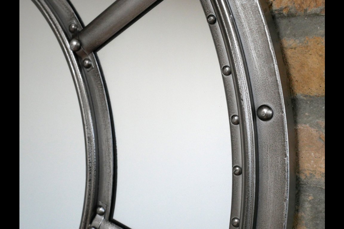 Circle Mirror