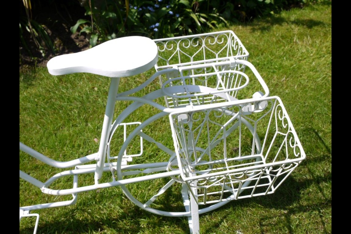 Lottie Bike Planter