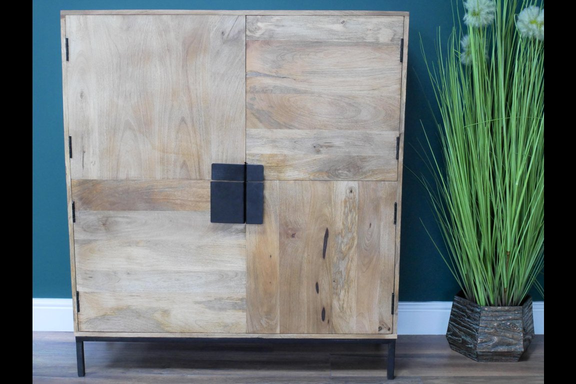 4 Door Cabinet