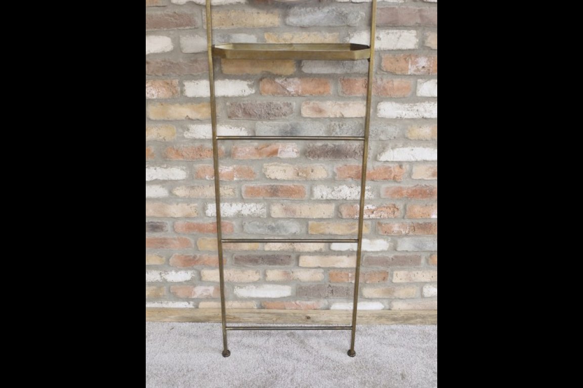 Mirror Stand