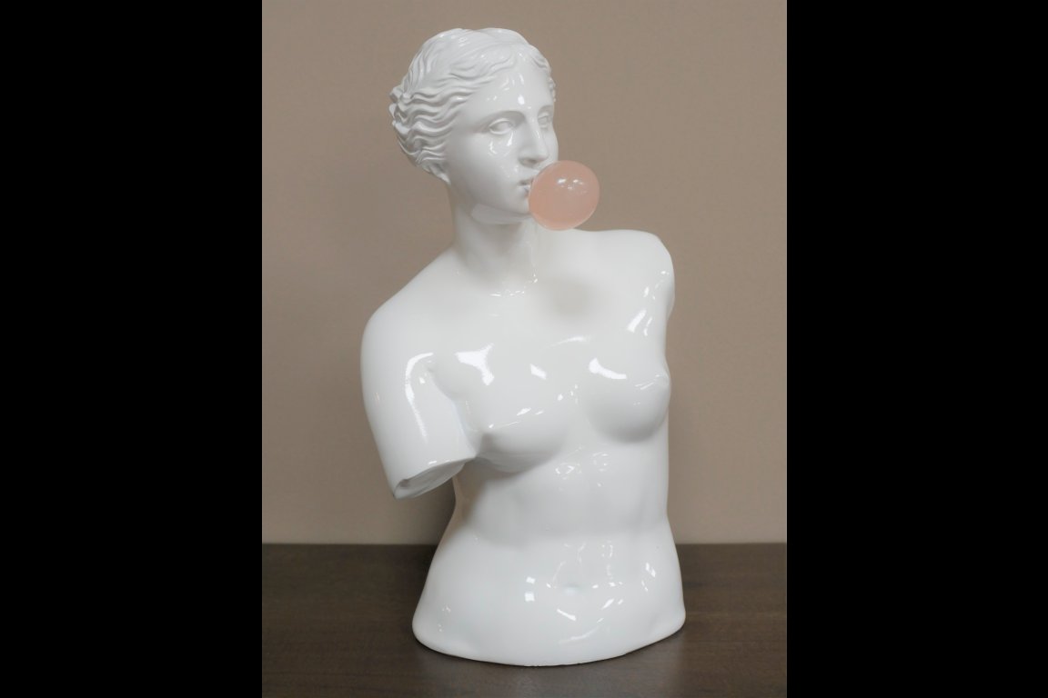 Bubble Gum lady