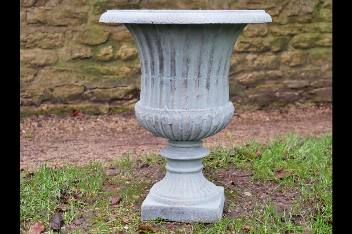 C3 Urn No Base O/C Finish