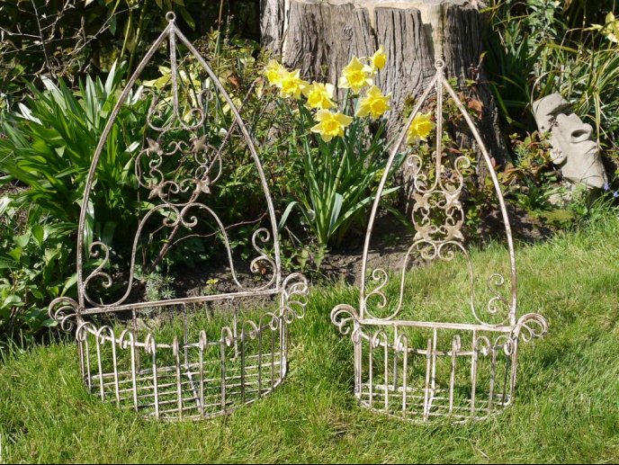 Set Of 2 Wall Planters