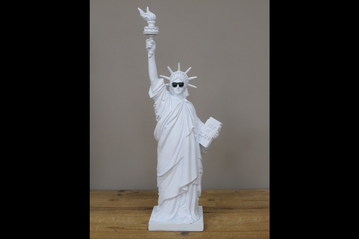 Cool Libby - White