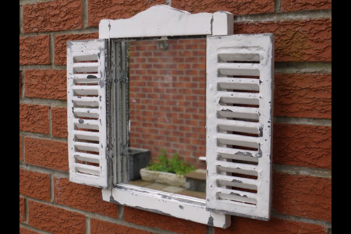 Shutter Mirror