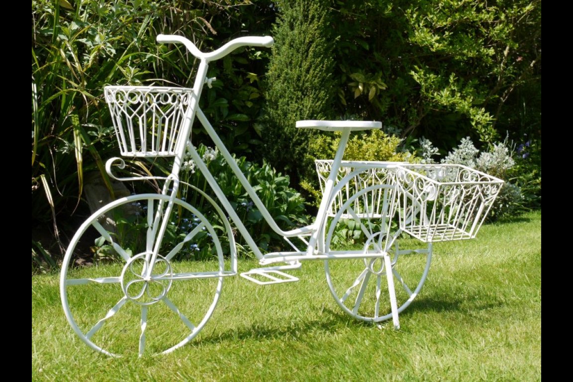 Lottie Bike Planter