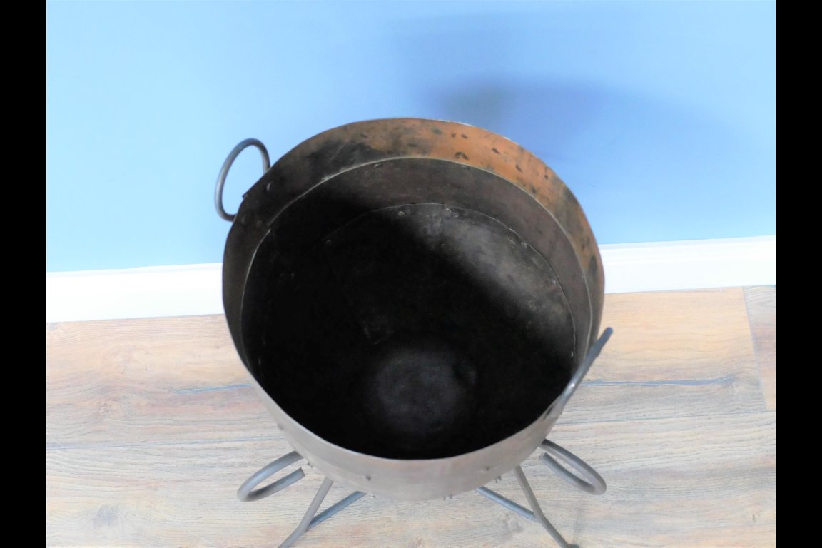 Iron Planter