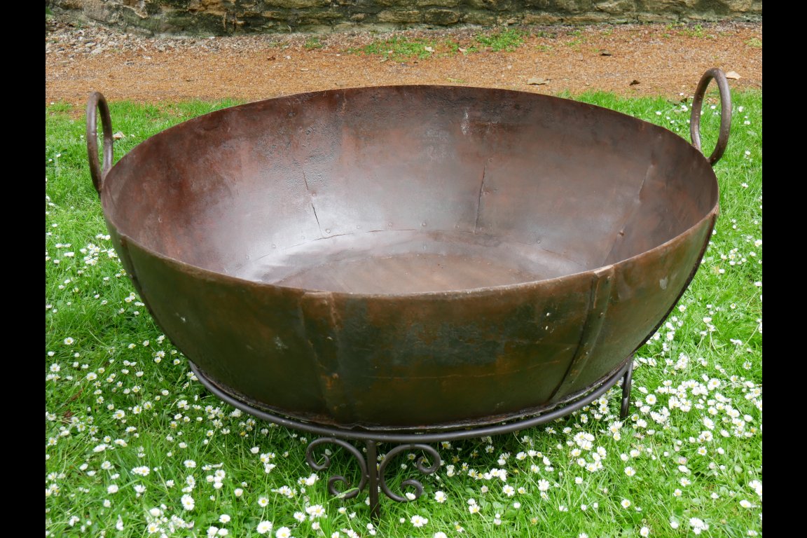 Giant Kadai/Fire Pit