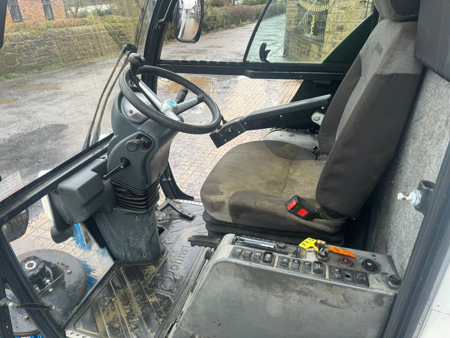 2012/61 JOHNSTON CN101 COMPACT ROAD SWEEPER