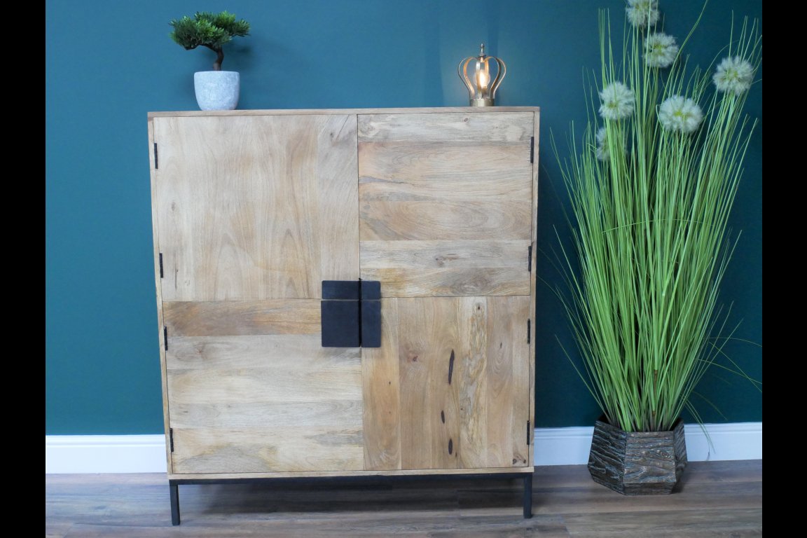 4 Door Cabinet