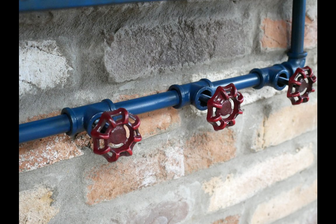 Shelf With Clock & Hooks
