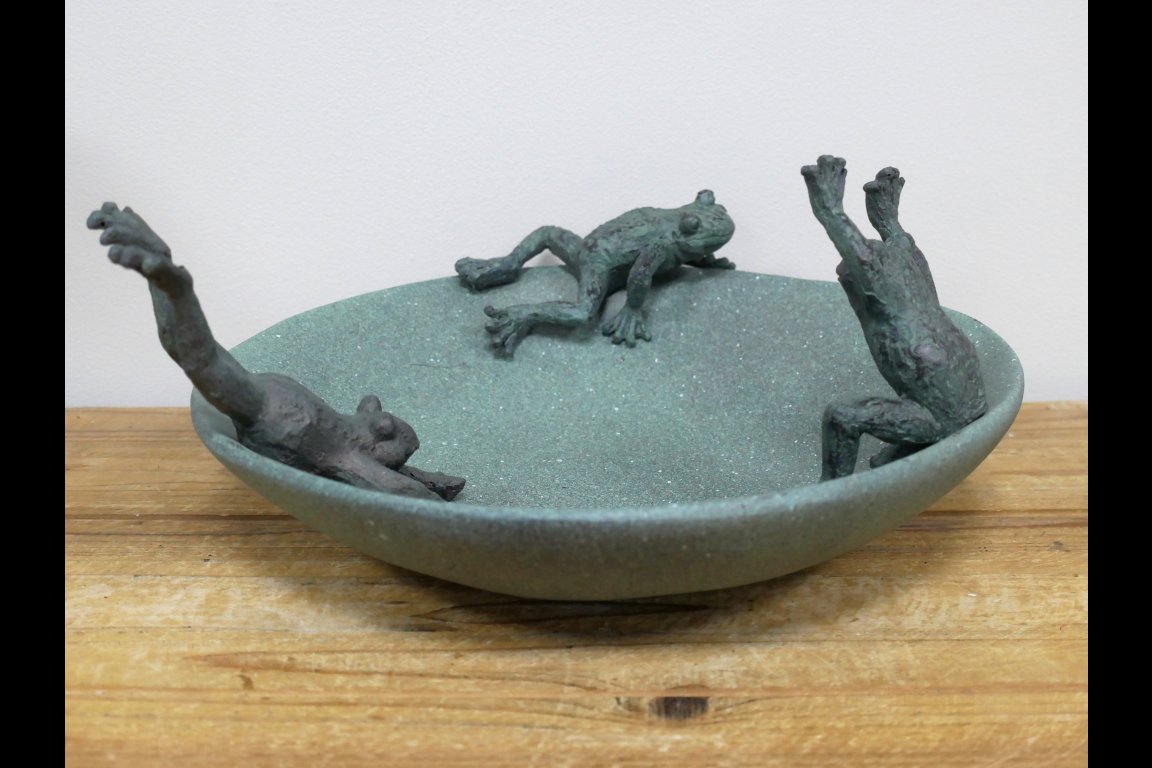 Frog Bird Feeder / Bath