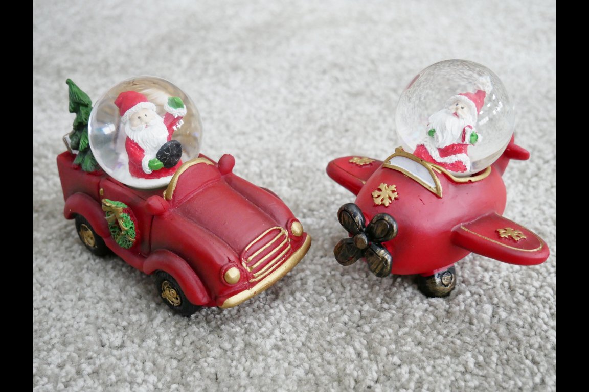 Santa Snow Globe