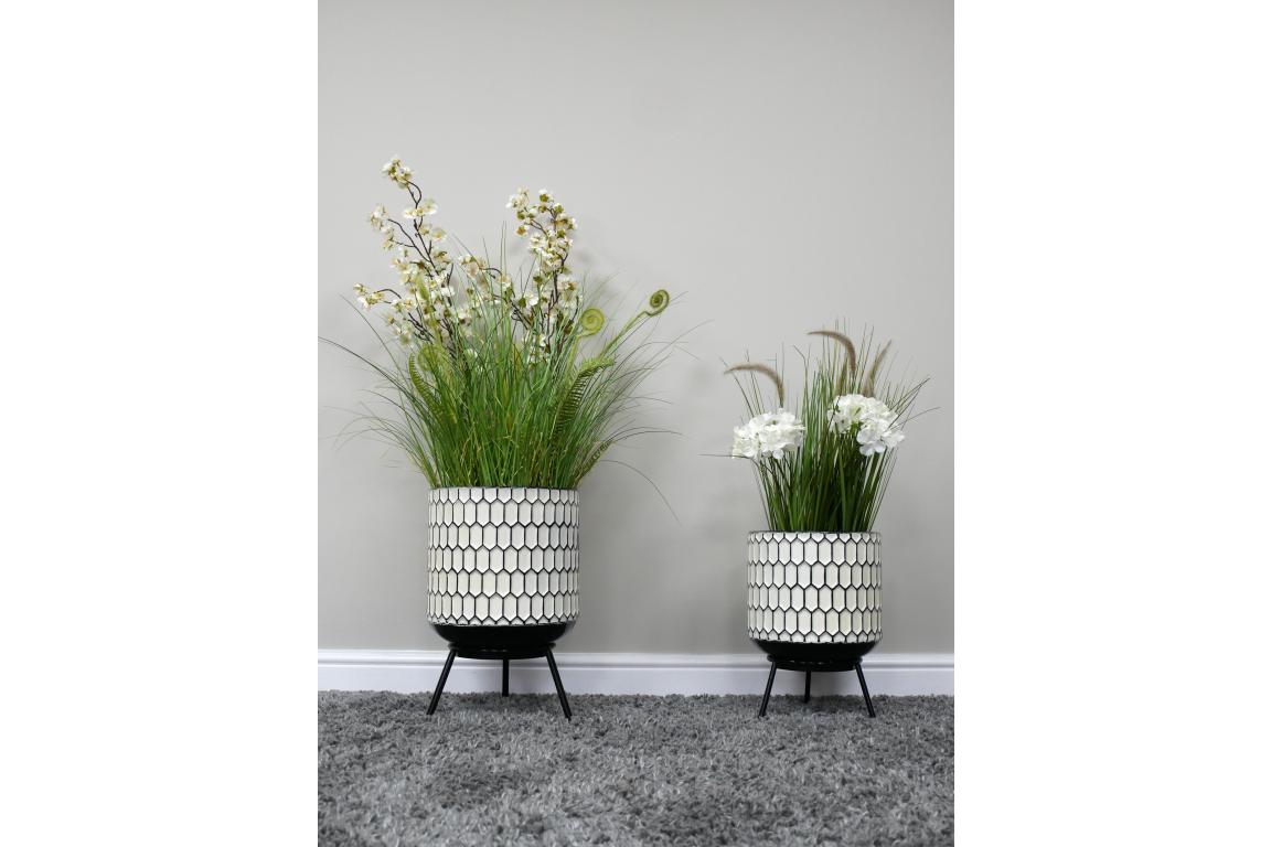 Set Of 2 Planters