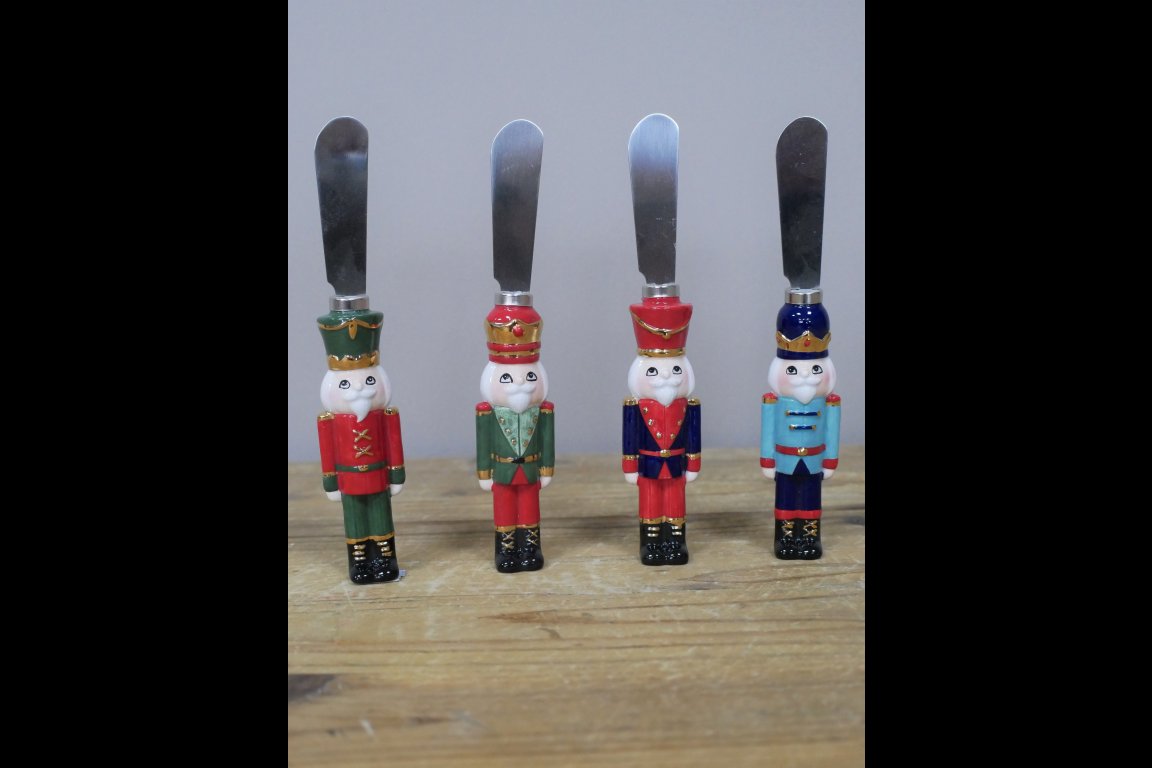 Set Of 4 Butter Knives