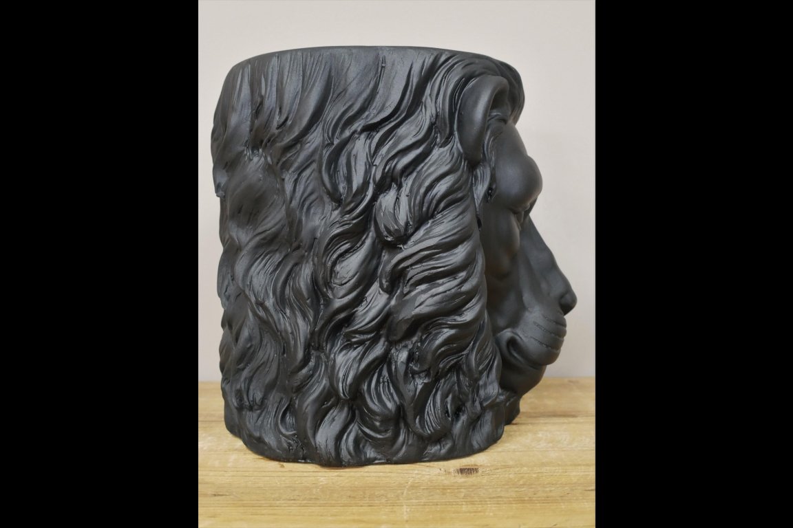 Lion Head Planter