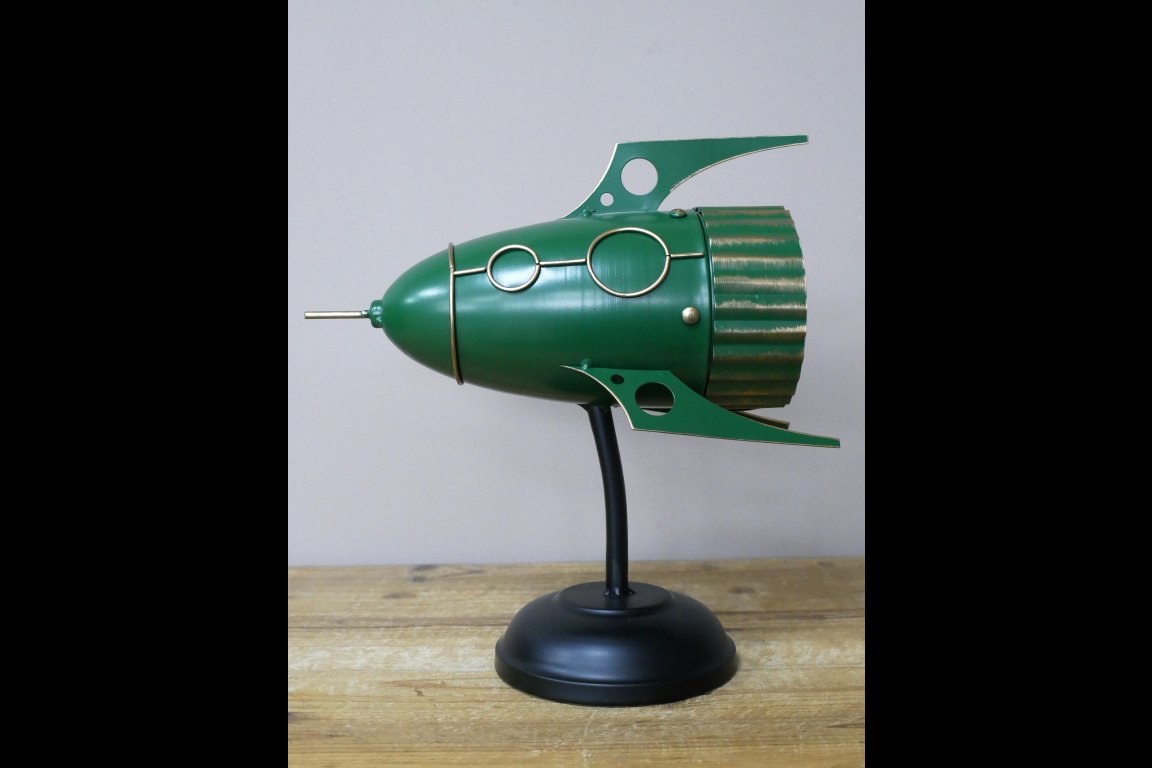 Green Spaceship Clock