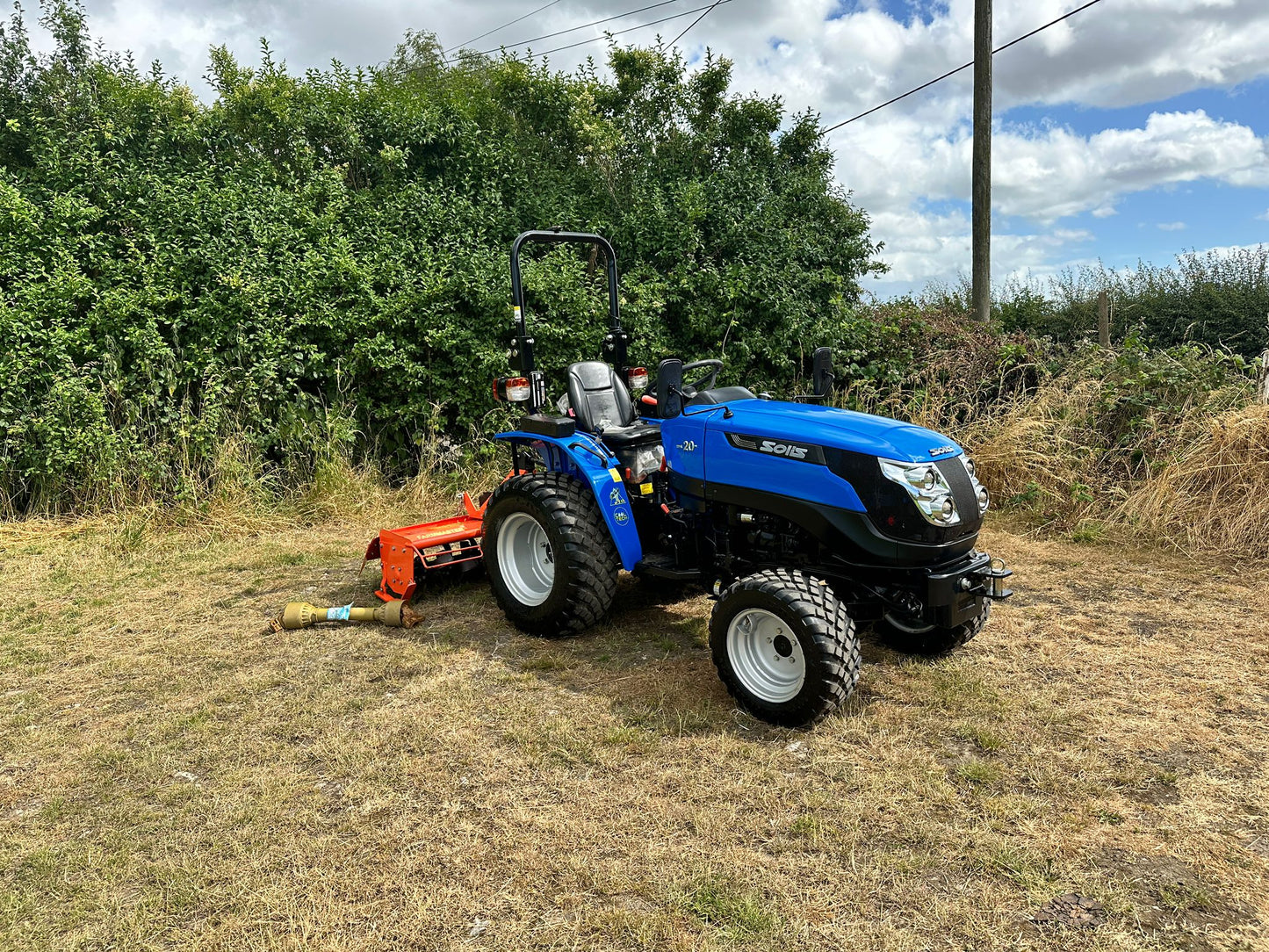 NEW/UNUSED SOLIS 20 4WD COMPACT TRACTOR WITH FARM MASTER RT135 ROTAVATOR BUNDLE!
