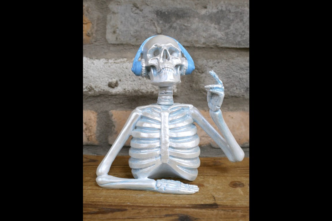 Skeleton With Headphones - (Blue)